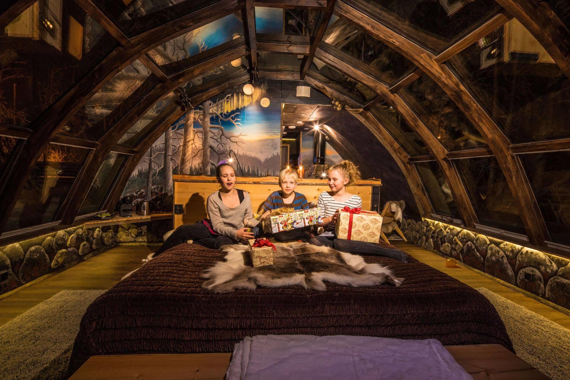 Lapland Northern Lights Hotel Ilveslinna رانوا المظهر الخارجي الصورة